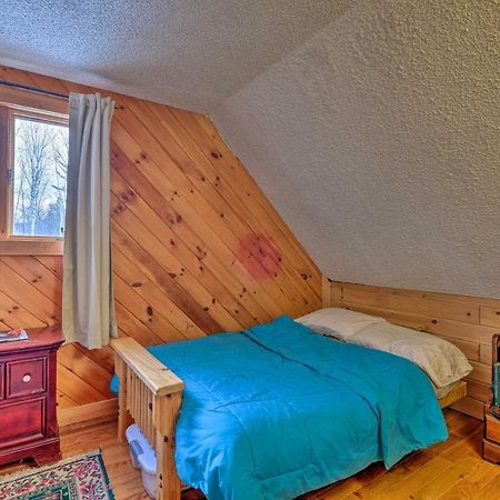 Villa Secluded Johnsburg Retreat With Hot Tub And Fire Pit Esterno foto