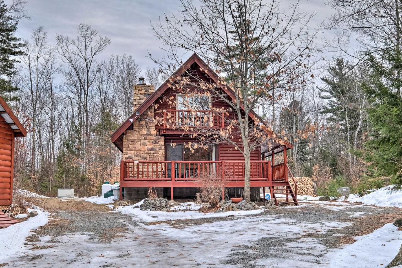 Villa Secluded Johnsburg Retreat With Hot Tub And Fire Pit Esterno foto