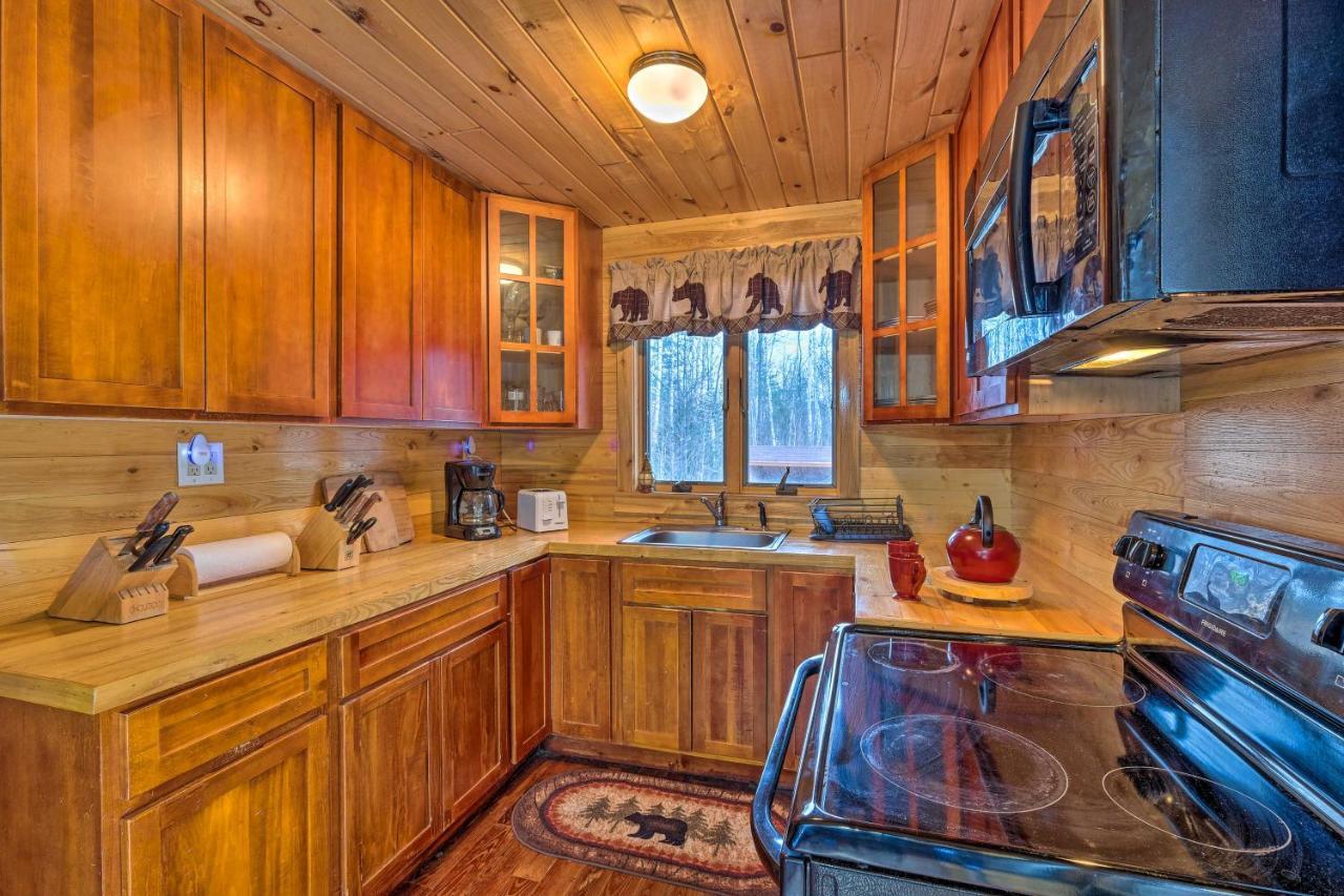 Villa Secluded Johnsburg Retreat With Hot Tub And Fire Pit Esterno foto