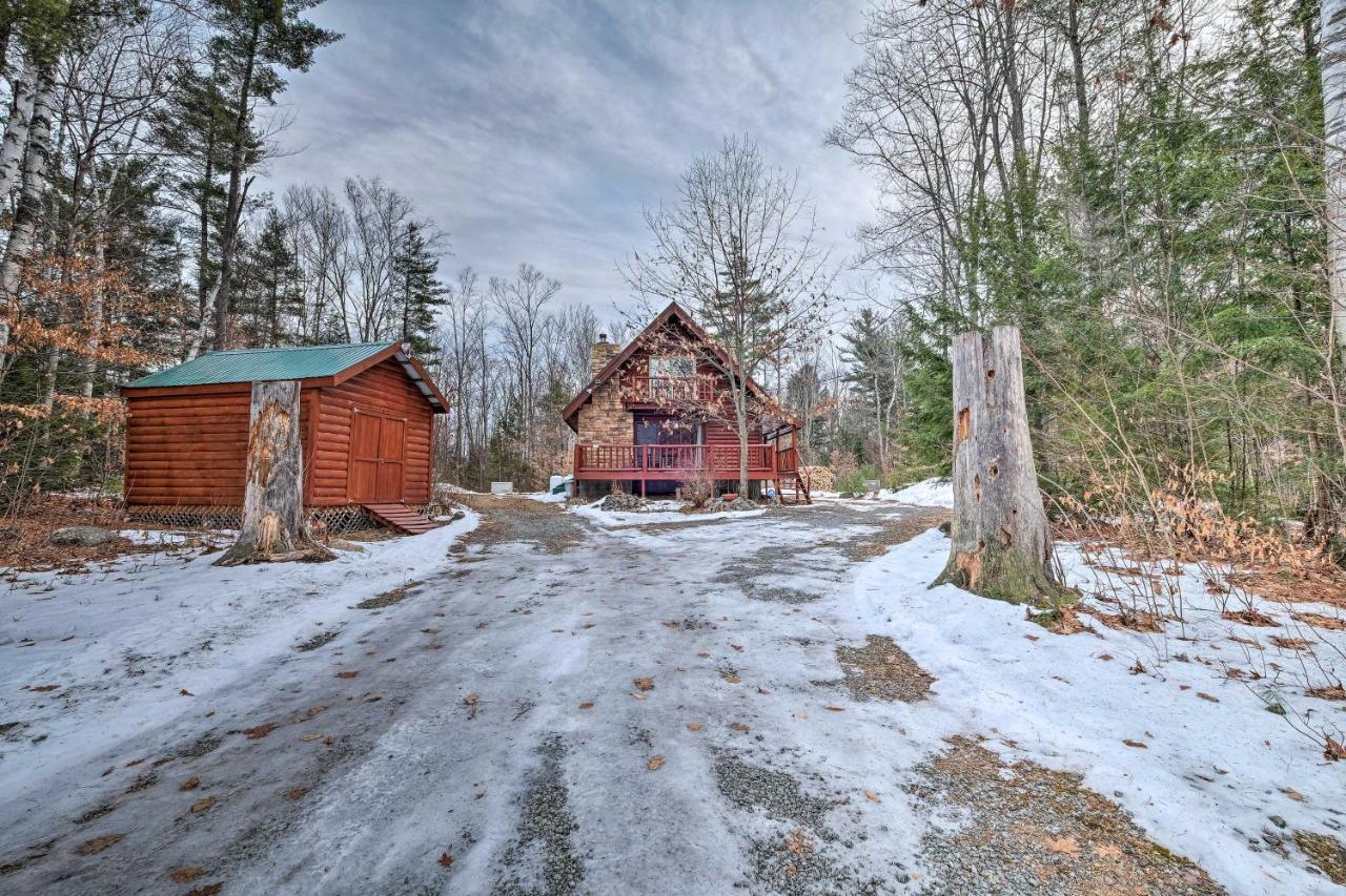 Villa Secluded Johnsburg Retreat With Hot Tub And Fire Pit Esterno foto